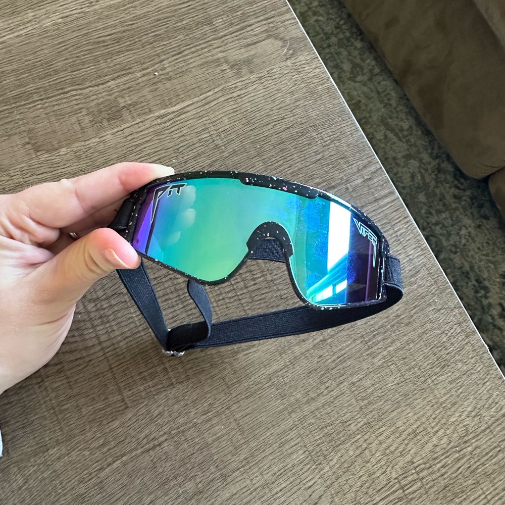 Baby pit vipers blue sunglasses